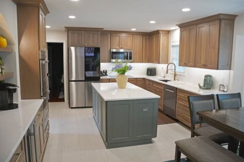 Warm stain finish paired with painted island