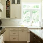 Traditional Brighton kitchen with Alder island